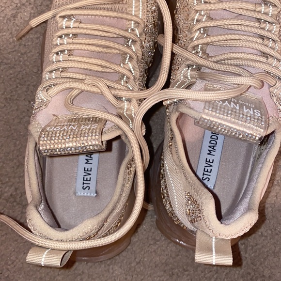 Steve Madden Maxima Blush Multi Sneakers - Picture 2 of 9